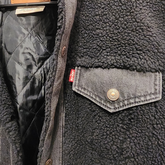 Levi's Denim Sherpa Jacket - Picture 2 of 3